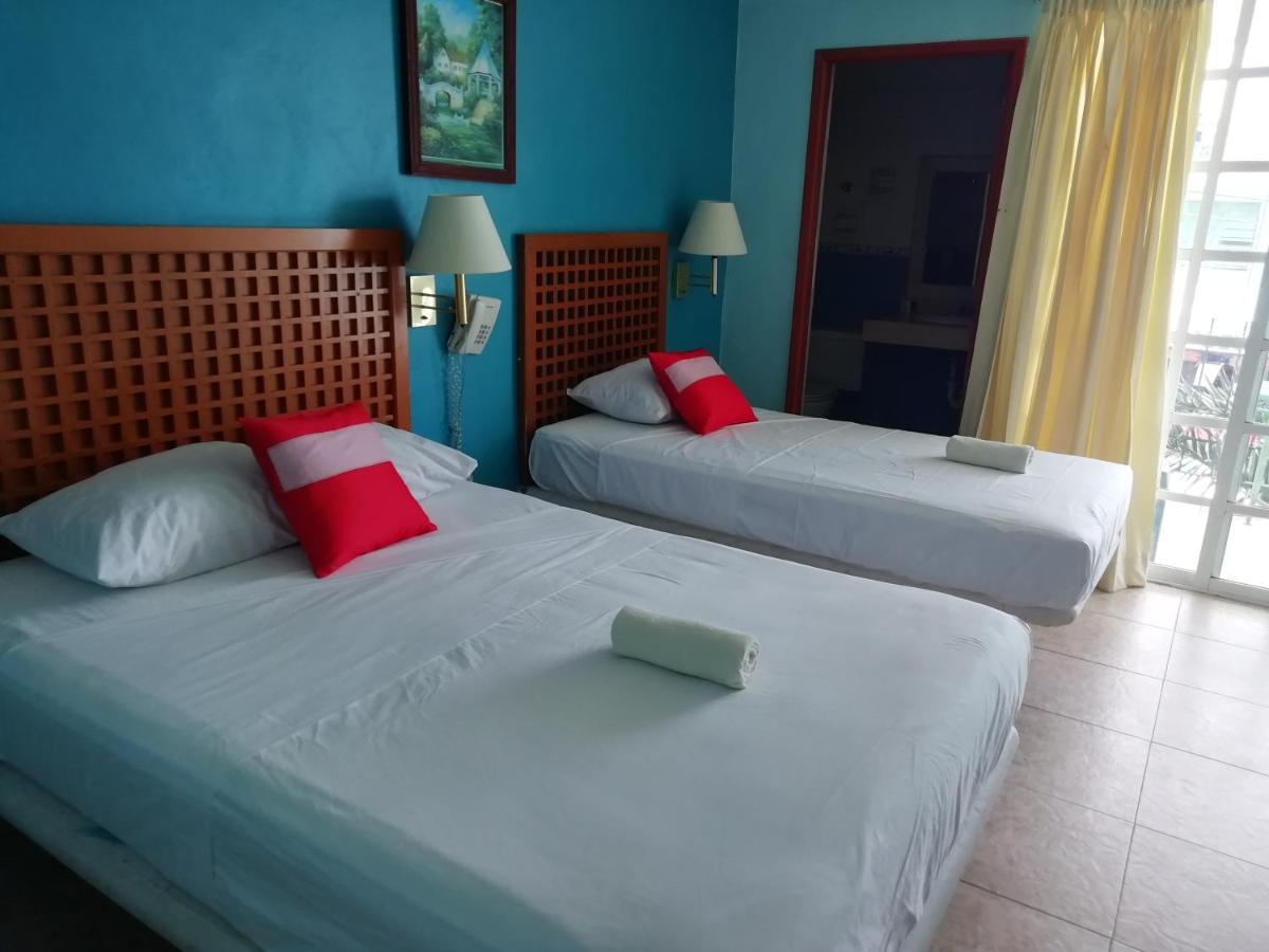 Hotel Gandhi Chetumal Exteriér fotografie